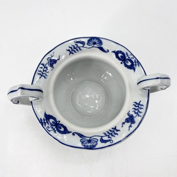 Vintage China Blue Onion for SEYMOUR MANN Covered Pedestal Bowl Dish - Picture 5 of 8